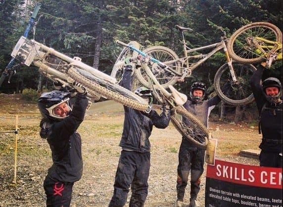 kate lifting bikes