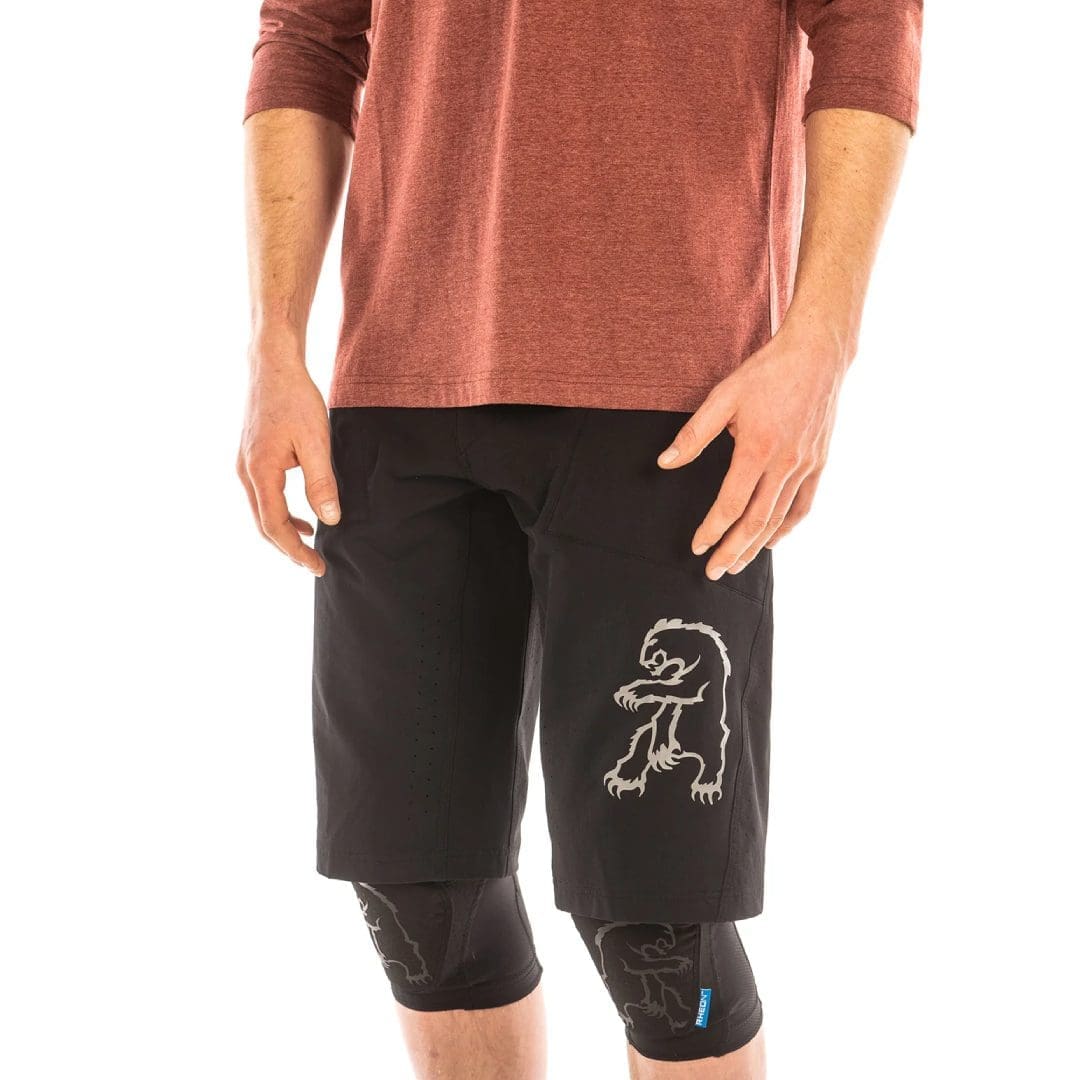 Chromag Feint Men Shorts - Image 3